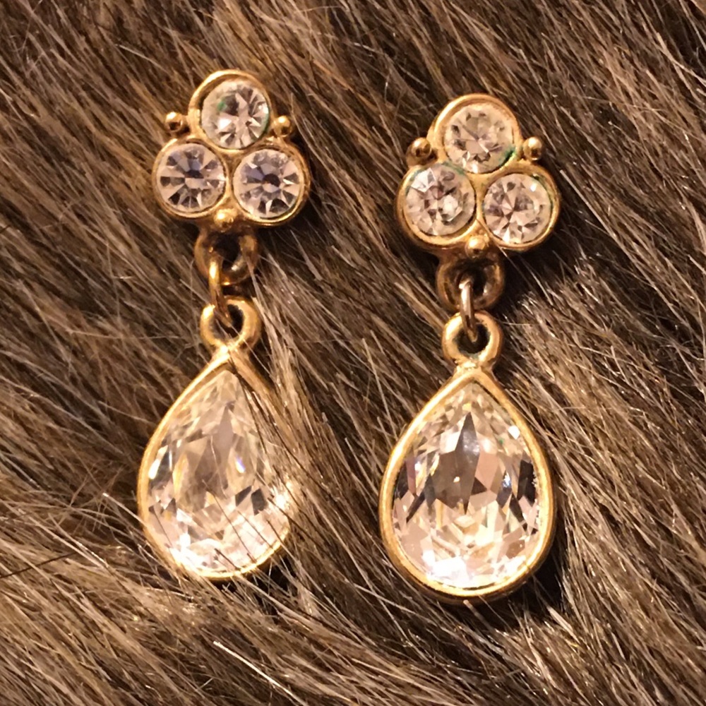 Vintage faceted clear stone dangle pierced earring